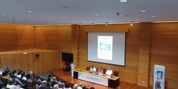 El CHUIMI congrega a un centenar de profesionales en una jornada de trabajo sobre la seguridad del paciente