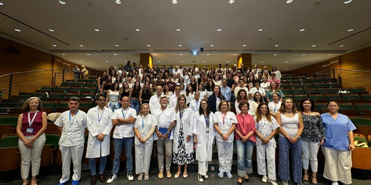 El Complejo Hospitalario Universitario Insular-Materno Infantil da la bienvenida a 104 nuevos residentes