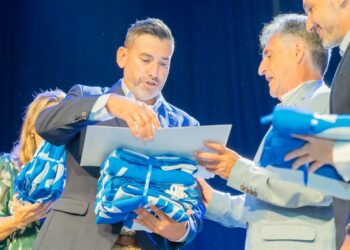 BANDERAS AZULES-[YAIR RODRIGUEZ PEREZ]-[10.06]-[PRENSA]-47