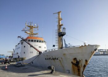 Canalink-Barco cable submarino