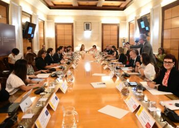 Canarias recibirá en 2025 un 6,65% más que en 2024 para financiar programas sociales con cargo al IRPF