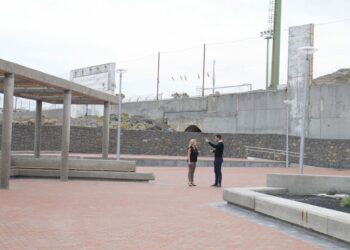 El Ayuntamiento finaliza las obras de ampliación y mejora de la plaza del barrio de Costa Ayala 3