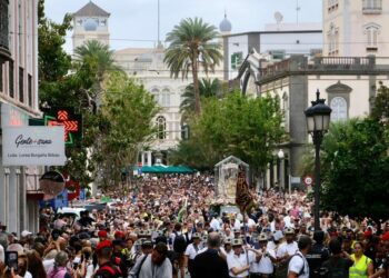 El Ayuntamiento reordena el tráfico en la Vega de San José y Vegueta para la llegada de la Virgen del Pino