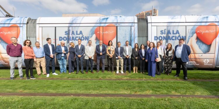 Sanidad lanza una campaña de sensibilización con la donación de órganos en el tranvía de Tenerife