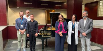 La Candelaria instala un piano en el hall para crear espacio musical gracias a la donación de la Fundación MAPFRE