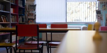 Educación refuerza la digitalización con 12.500 paneles digitales interactivos y 16.500 cámaras de documentos