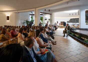 Poli Suárez defiende las escuelas rurales como garantía de una Canarias “más cohesionada y justa”