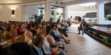 Poli Suárez defiende las escuelas rurales como garantía de una Canarias “más cohesionada y justa”