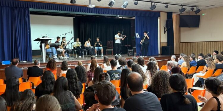 Los IES Pérez Galdós y Cabrera Pinto conmemoran una década de excelencia lingüística con el programa Bachibac