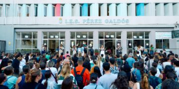 La primera prueba de las oposiciones a Primaria y Secundaria reúne en Canarias a más de diez mil aspirantes