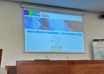 Canarias lleva al País Vasco su guía de buenas prácticas en materia de atención a menores migrantes