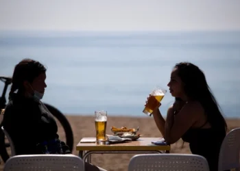 La Guía Repsol concede 260 nuevos «Soletes de verano» a chiringuitos, bares y terrazas