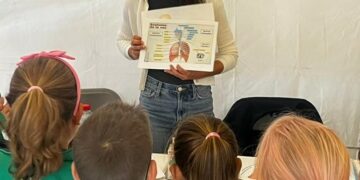 Casi mil escolares participan en la I Feria de Salud Escolar de Tías organizada por la enfermería escolar