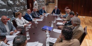 Fernando Clavijo traslada al Pacto Migratorio el acuerdo para atender a menores migrantes con derecho a asilo