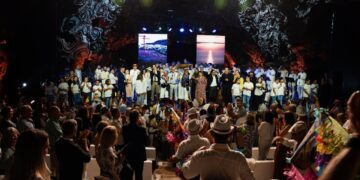 ‘Voces de la Tradición’ emociona en los Jameos del Agua con un recorrido colectivo por la cultura canaria