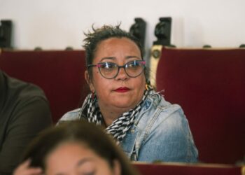 photo_5971984079438072749_y