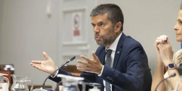 El rector de la ULL propone compensaciones económicas especificas para las universidades