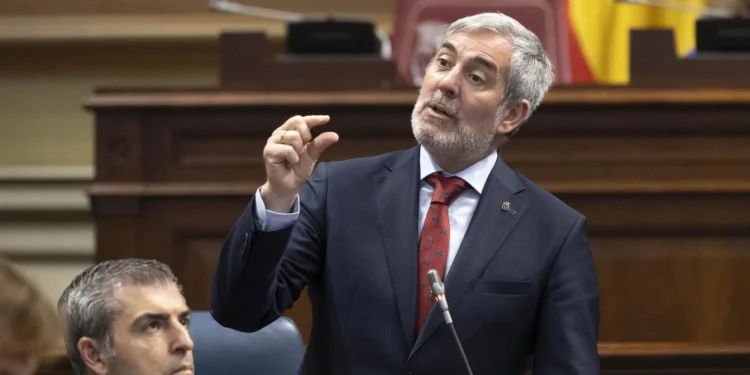 Clavijo cree que la modificación de la RIC será «determinante» para afrontar la falta de viviendas asequibles en las islas