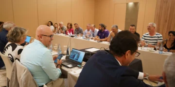 Los sindicatos rechazan la revisión salarial que ofrece la patronal turística de Tenerife