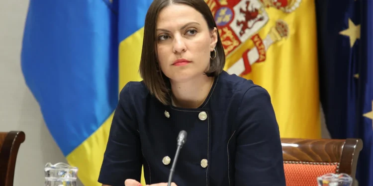 La consejera Migdalia Machín no responde sobre la devolución de 6,7 millones de fondos europeos porque Nueva Canarias tiene ya su relato