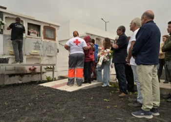 El juez de El Hierro archiva la investigación sobre el vuelco del cayuco en el que murieron siete personas