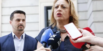 El Gobierno accede a que Canarias participe en la gestión de sus aeropuertos