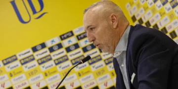 La Unión Deportiva Las Palmas negocia el traspaso de Alberto Moleiro con dos equipos