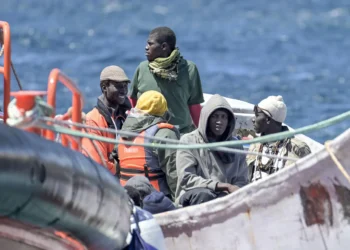 Las salidas de la ruta migratoria canaria se desplazan hacia Guinea Conakry y Argelia