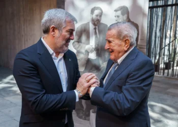 Pedro Sánchez y tres presidentes de Canarias ensalzan «el papel clave» que desempeñó Manuel Hermoso