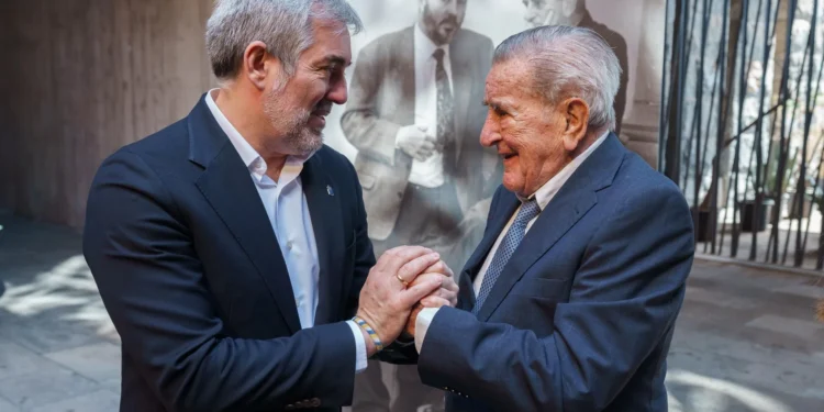 Pedro Sánchez y tres presidentes de Canarias ensalzan «el papel clave» que desempeñó Manuel Hermoso