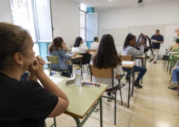 De los 10.220 aspirantes a las 1.127 plazas de docentes que se ofertan en Canarias 9.911 acuden a la primera prueba