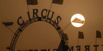 Desaconsejan exponerse al sol a cualquier hora en toda Canarias por la alta radiación