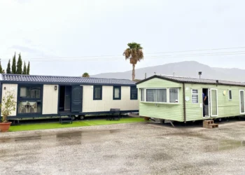 La construcción de Las Palmas empezará a contratar y dar casas prefabricadas a extranjeros