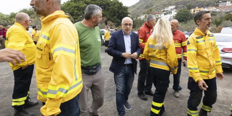 Gran Canaria abre la campaña contra incendios con 1.000 efectivos, dos helicópteros y un nuevo centro en Artenara