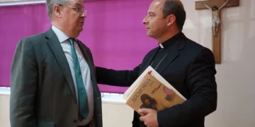 Cáritas de Tenerife asiste un 70 % más de personas sin hogar y avisa de emergencia silenciosa