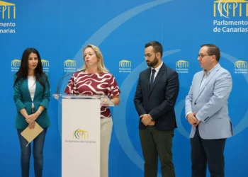 Proponen reforzar la autoridad del profesorado canario dotándolo de presunción de veracidad ante conflictos en las aulas