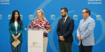 Proponen reforzar la autoridad del profesorado canario dotándolo de presunción de veracidad ante conflictos en las aulas