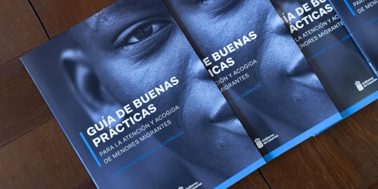 Canarias aspira a liderar un sistema nacional de atención a los menores migrantes