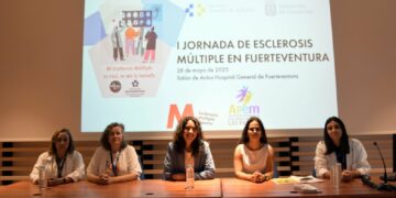 El Hospital General de Fuerteventura reúne a treinta profesionales y pacientes en un foro de Esclerosis Múltiple