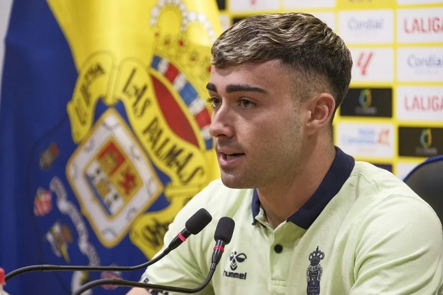 villarreal-alberto-moleiro-1 El jugador Alberto Moleiro.