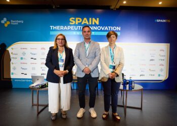Antonia María Pérez expone en un encuentro nacional las estrategias de medicina personalizada del SCS