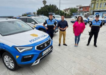 070725 Presentaci�n 6 nuevos veh�culos Polic�a Local (7)