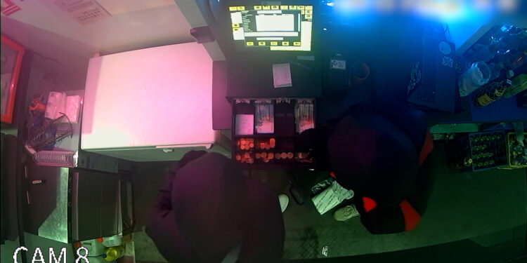 Siete detenidos por cometer atracos violentos en establecimientos de Almería