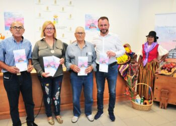 Benito Pérez Franco, Elena Álamo, el pregonero Juanito Ramírez y José Carlos Álamo