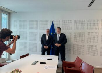 Canarias pide a Bruselas que amplíe más allá de 2030 la exención de tasas de emisión entre islas y con la península