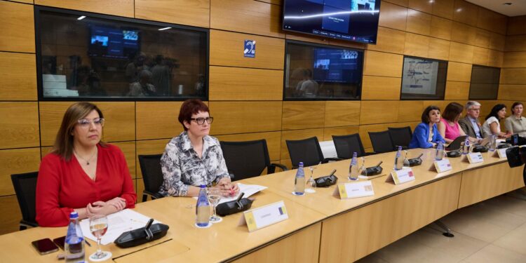 La inoperancia del Estado y la insolidaridad de algunos territorios deja a Canarias, de nuevo, sola frente al drama