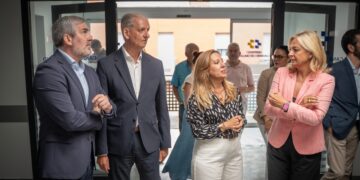 El presidente de Canarias conoce la marcha de las obras del nuevo Consultorio Local de Barroso