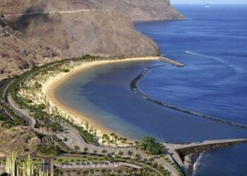 El Ayuntamiento de Santa Cruz oculta información sobre la parcela en la Playa de Las teresitas, donde pretende permitir la construcción de un hotel