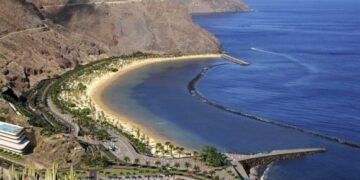 El Ayuntamiento de Santa Cruz oculta información sobre la parcela en la Playa de Las teresitas, donde pretende permitir la construcción de un hotel