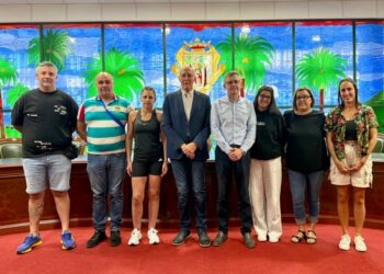 El Ayuntamiento de Santa Úrsula otorga nuevos permisos para la conducción de autotaxis